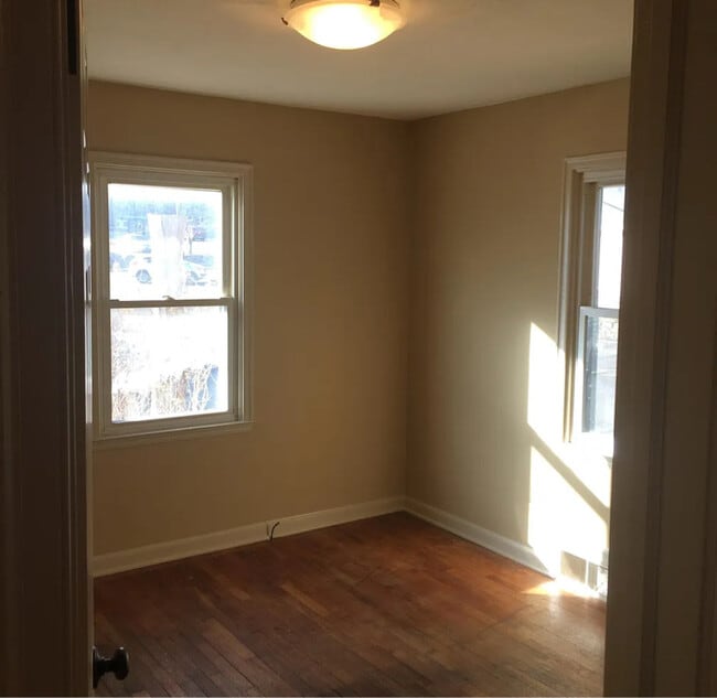 Photo - 2208 W 48th St