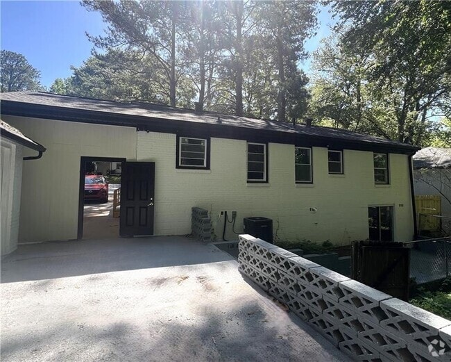 Building Photo - 2545 Plantation Dr Rental