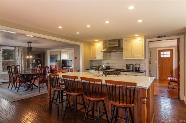 Photo - 323 Green Hill Rd