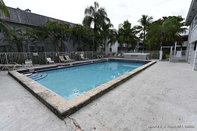 Photo - 17255 SW 95th Ave Apartamento Unidad 236
