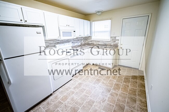 Building Photo - 214 S Main St Unit 214-A S. Main St Rental