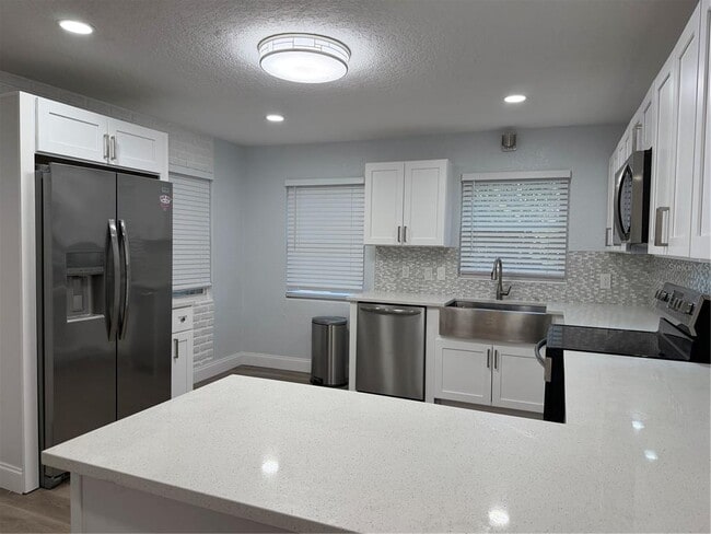 Photo - 1947 Chenango Ave