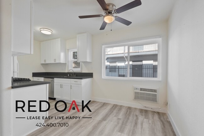 Photo - 14766 Delano St Unidad 7