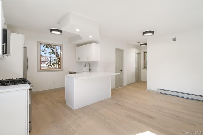 Photo - 7 N Dearman St
