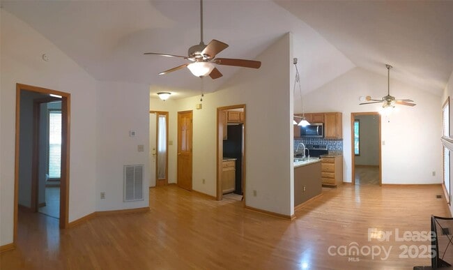 Photo - 3704 Wilshire Ln