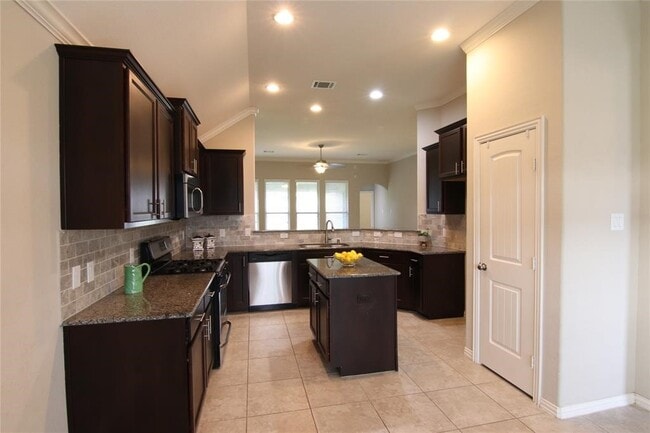 Photo - 6719 Rambling Manor Ct