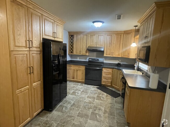 Building Photo - 515 Byler Cir Rental