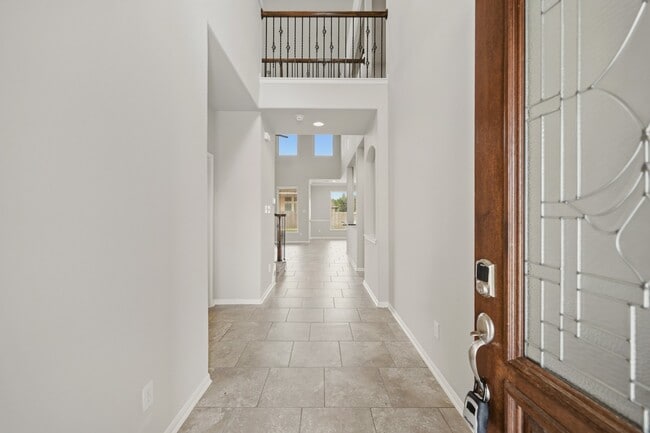 Photo - 223 Auburn Shores Ct