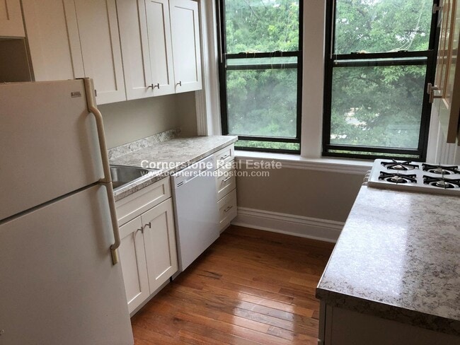 Building Photo - 52 Charlesgate E Unit 173