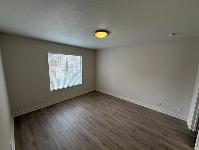 Photo - Beautiful 2 bedroom/2 bathroom condo with Mountain View’s