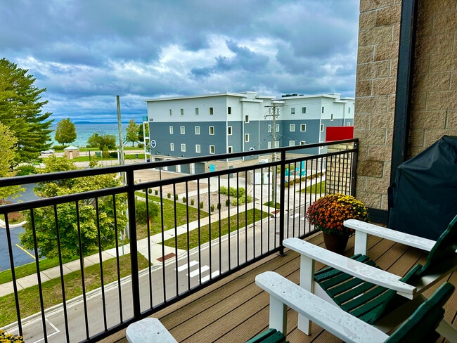 Balcony View - 607 Randolph St Unit 310