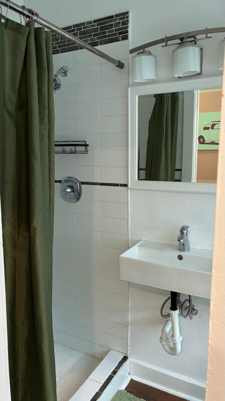 Photo - 1057-1057 7th Ave N