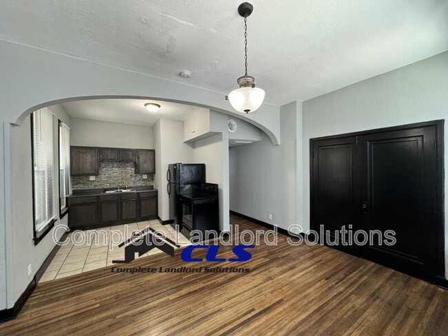 Photo - 15 N 14th St