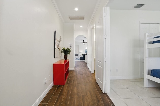 Building Photo - 555 93rd Ave N Rental