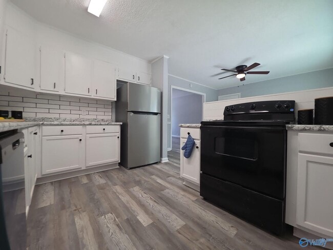 Photo - 307 Mockingbird Rd SE