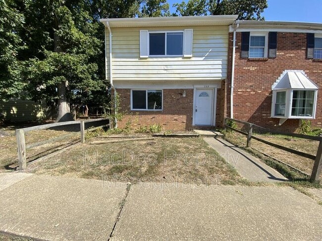 Building Photo - 733 Bellows Ave