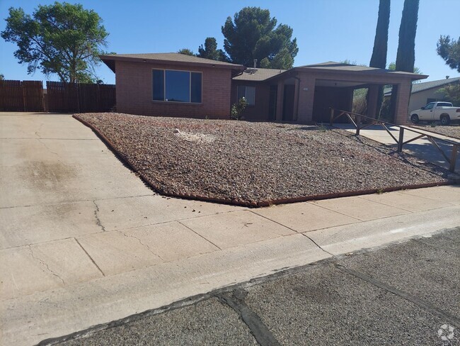 Building Photo - Big beautiful with lots of storage! Rental