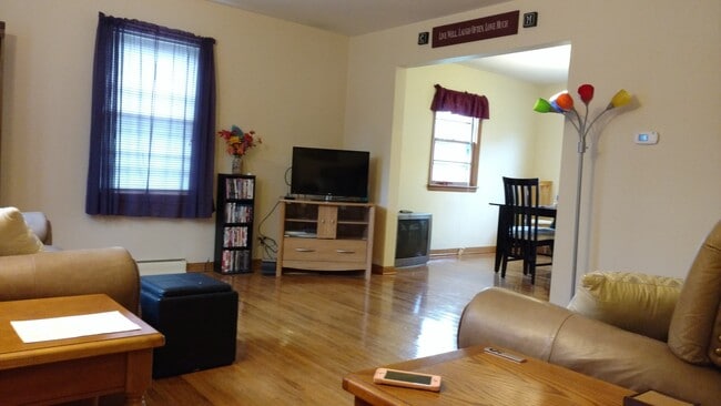 Photo - 220 Walnut St Unidad 1