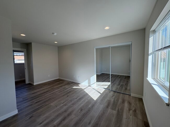 Photo - 2210 Arden Ct N