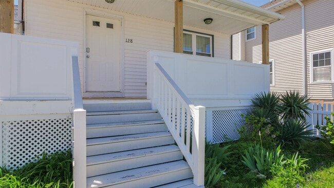 Photo - 128 N Rhode Island Ave