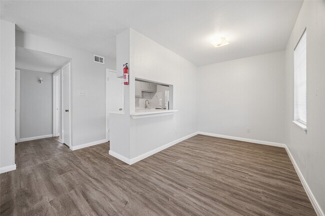 Photo - 1716 Crownover Rd Unit 22