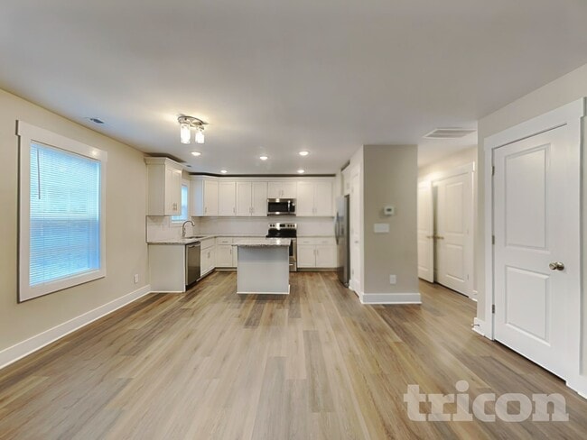 Photo - 417 Brookfield Dr