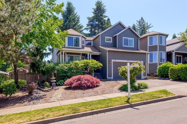 Elegant, Well-Loved, 5 bedroom, 3 bathroom... - Elegant, Well-Loved, 5 bedroom, 3 bathroom... Casa