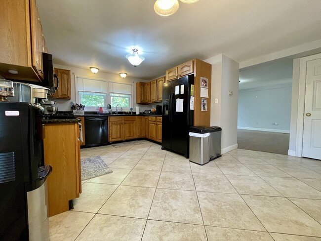 Photo - 70 Grimes Rd