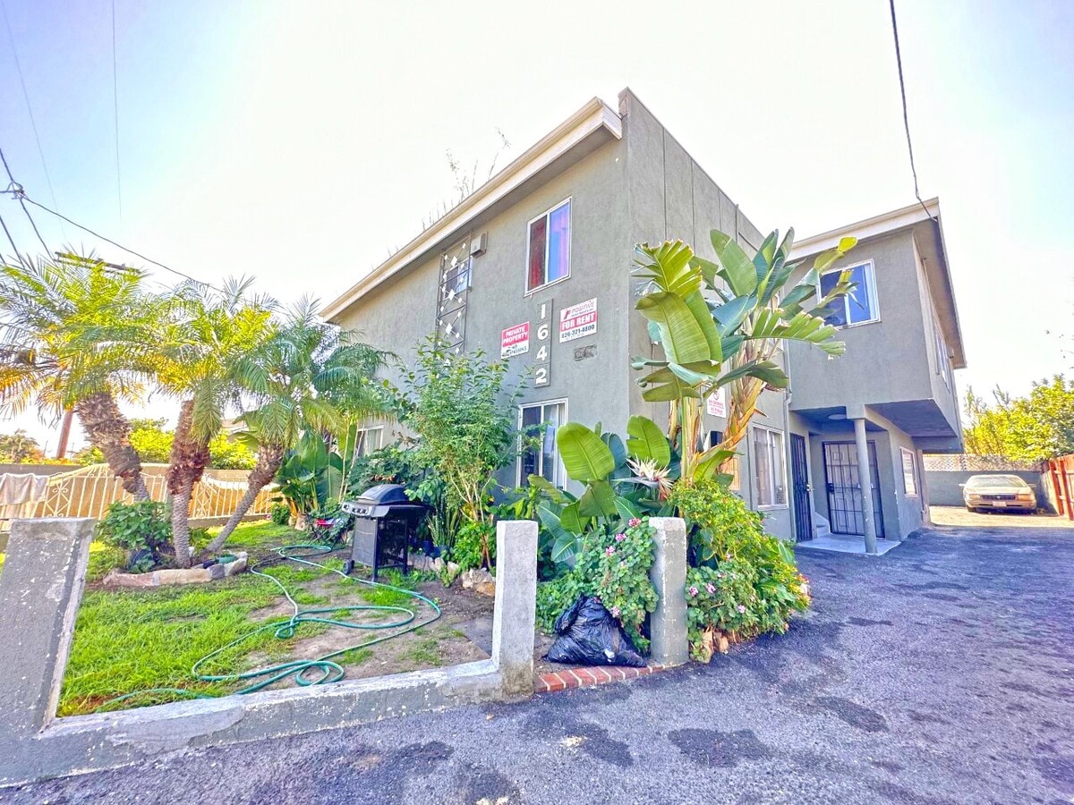 259th Pl Apts - 259th Pl Apts