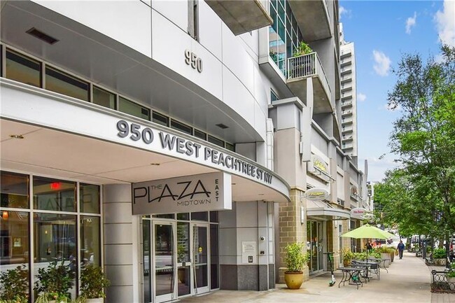 Building Photo - 950 W Peachtree St NW Unit 812