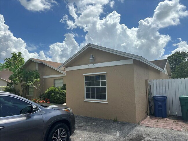 Photo - 19551 NW 57th Pl