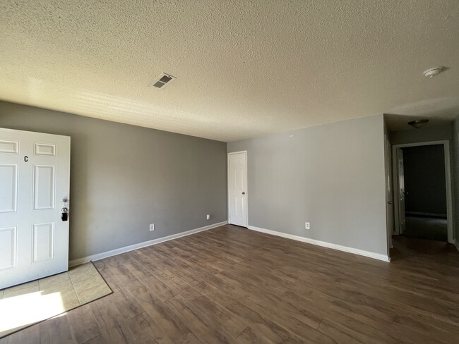 Photo - 4514 Bonnell Dr NW