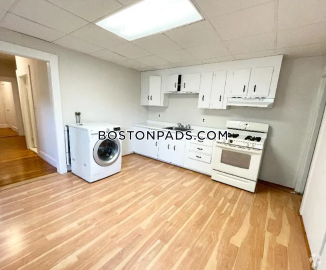 Building Photo - 122 Buttonwood St Unit 1 Rental