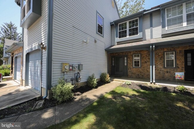 Photo - 178 Kettlebrook Dr Townhome