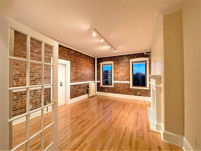 Building Photo - 878 Massachusetts Ave Unit 6 Rental