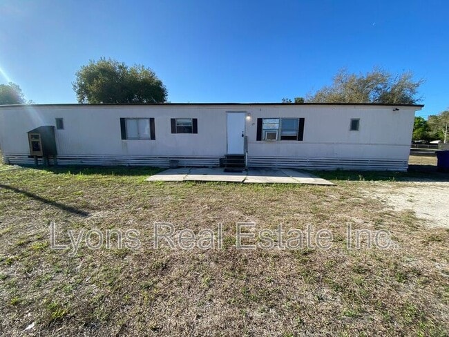 Photo - 7877 Suncoast Dr