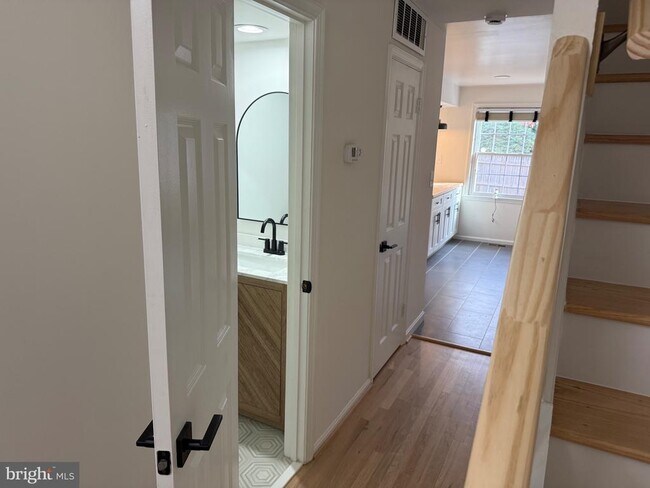 Photo - 5257 Leestone Ct