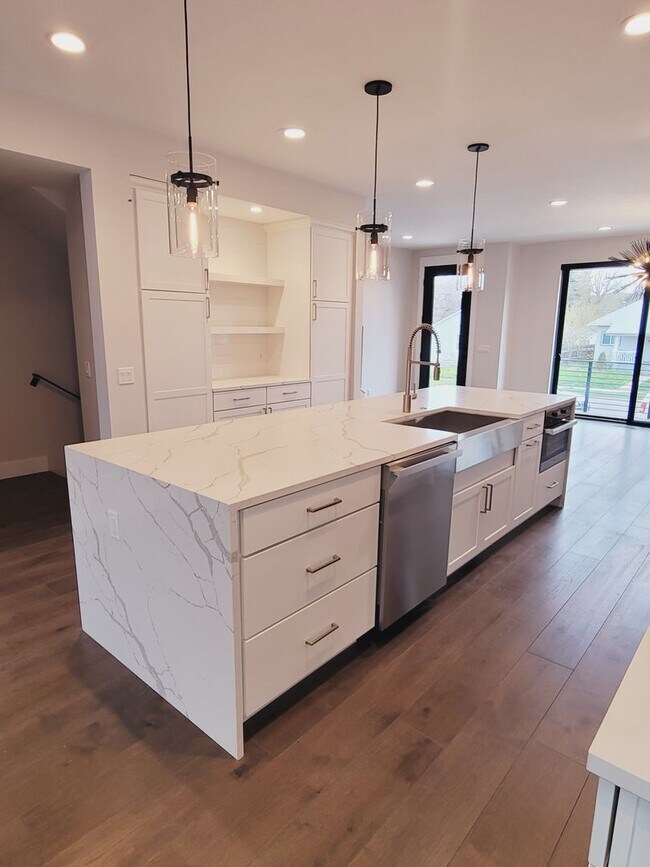 Photo - Luxury Downtown Townhome