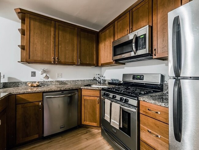 Photo - 217 E Chestnut St