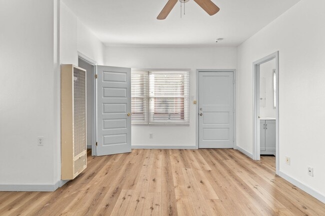 Building Photo - 526 Magnolia Ave