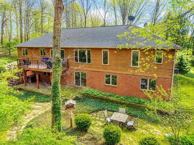 Photo - 4482 Sutton Rd