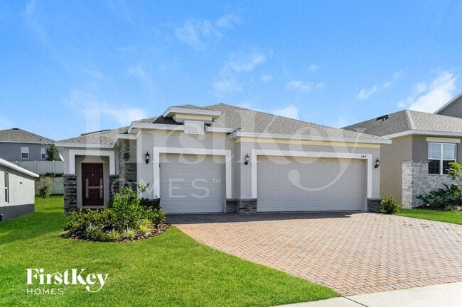 Photo - 689 Blackstone St