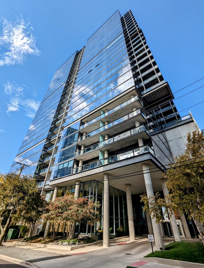 860 W Blackhawk St Condo Unit 303 Condo for Rent in Chicago, IL