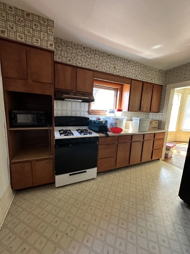 Photo - Superb 3 Bed 2 Bath close to UWEC! Availab...