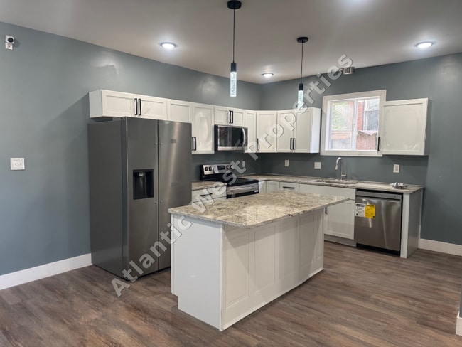 Photo - 545 Carplin Pl