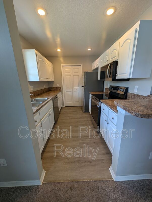 9019 Cochise Ln Unit 202