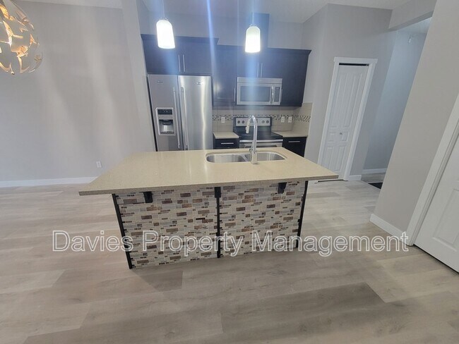 Photo - 8209-8217 217 St NW