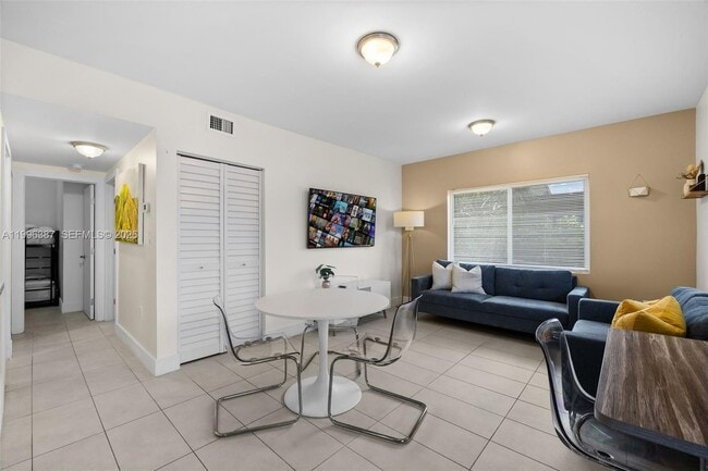 Photo - 1286 NE 109th St Unit 1