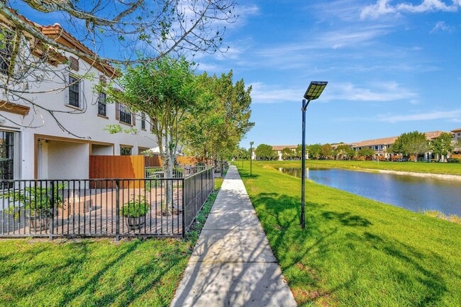 Photo - 10139 Wellington Parc Dr