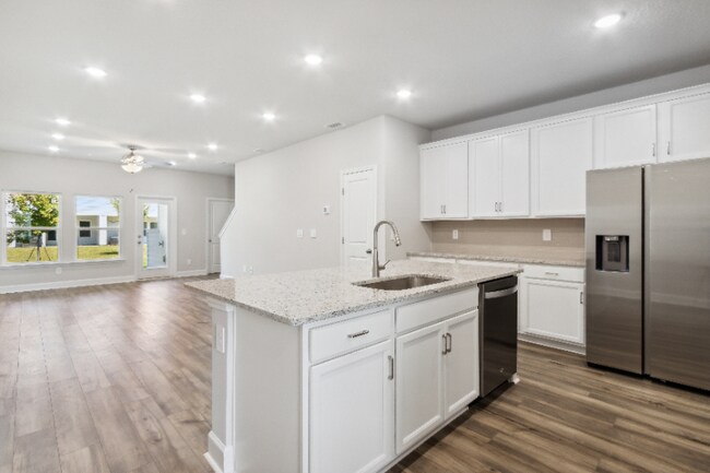 Photo - 95337 Katherine St Townhome